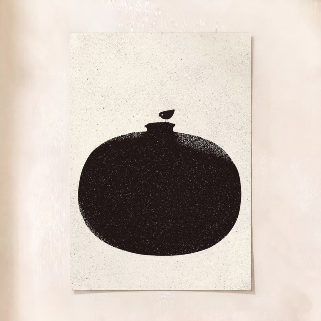Bird on Vase (i)